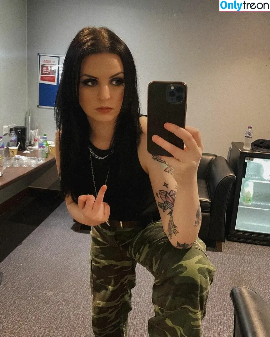 Emma Blackery голая photo #0042 (emmablackery)