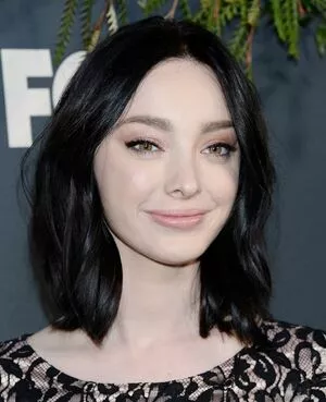 Emma Dumont / emmadumont nude photo #0041