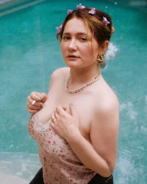 Emma Kenney / EmmaRoseKenney / emmakenney / ems4638 nude photo #0510