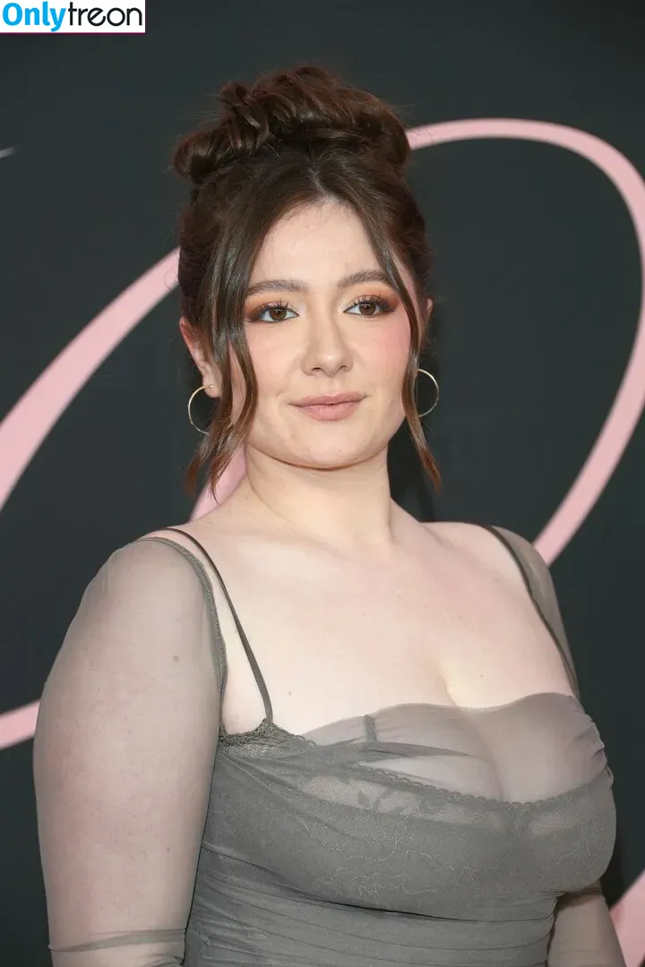 Emma Kenney nude photo #0320 (EmmaRoseKenney / emmakenney)