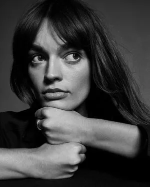 Emma Mackey / Sex Education Flaunt magazine shoot / emmatmackey фото голая #0039