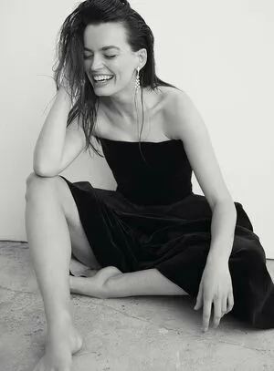 Emma Mackey / Sex Education Flaunt magazine shoot / emmatmackey фото голая #0044