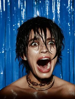 Emma Mackey / Sex Education Flaunt magazine shoot / emmatmackey фото голая #0051