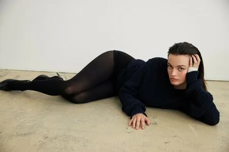 Emma Mackey / Sex Education Flaunt magazine shoot / emmatmackey фото голая #0056