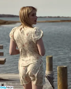 Emma Roberts / emmalee1996 / emmaroberts фото голая #0881