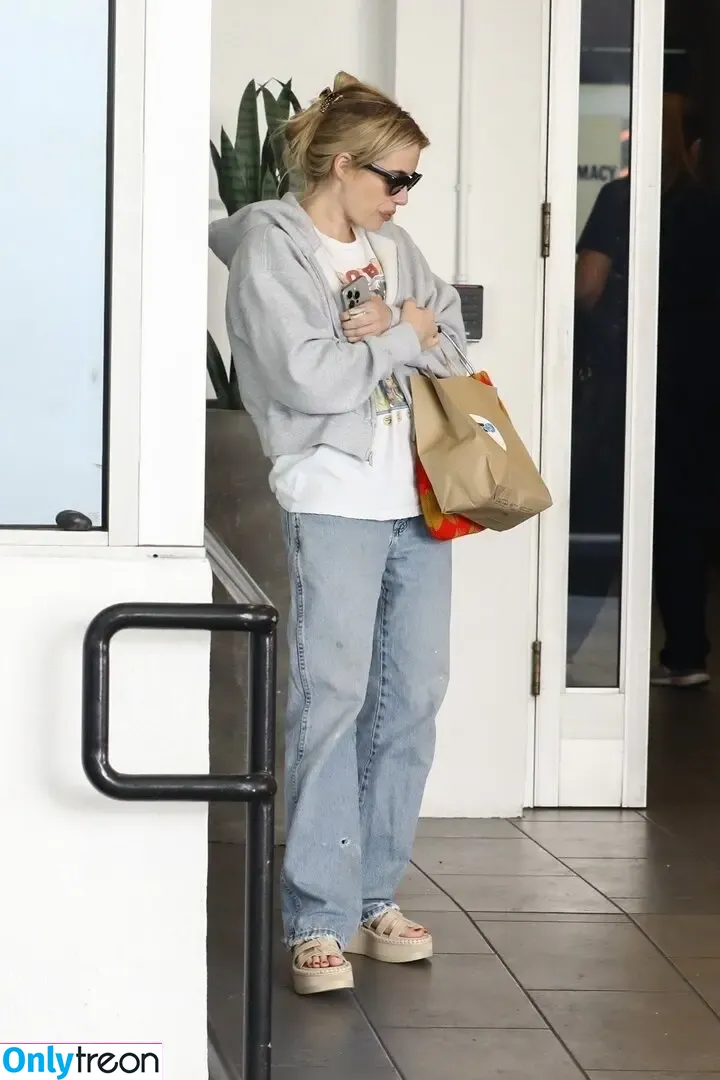 Emma Roberts nude photo #0871 (emmalee1996 / emmaroberts)