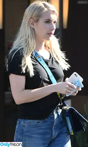 Emma Roberts / emmalee1996 / emmaroberts nude photo #1102