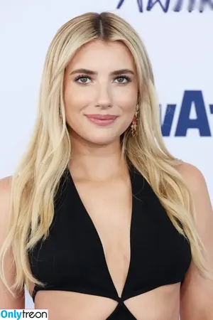 Emma Roberts / emmalee1996 / emmaroberts nude photo #1130