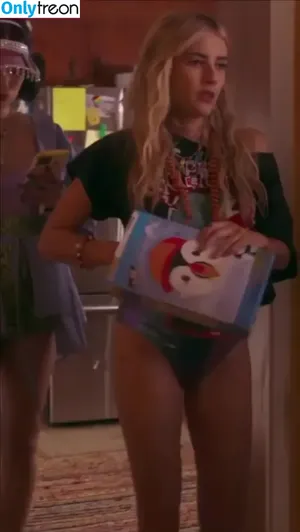 Emma Roberts / emmalee1996 / emmaroberts nude photo #1183