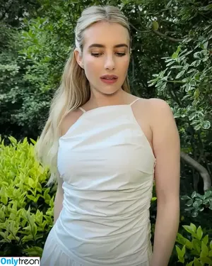 Emma Roberts / emmalee1996 / emmaroberts nude photo #1227
