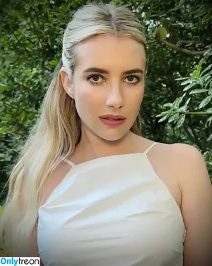 Emma Roberts / emmalee1996 / emmaroberts nude photo #1228