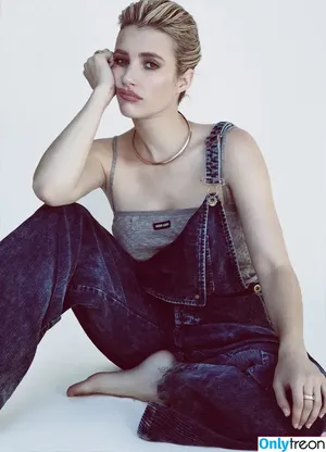 Emma Roberts / emmalee1996 / emmaroberts nude photo #1304