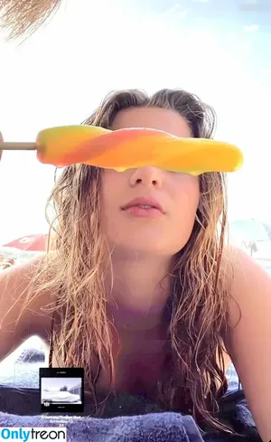 Emma Schweiger / emma.schweiger nude photo #0009