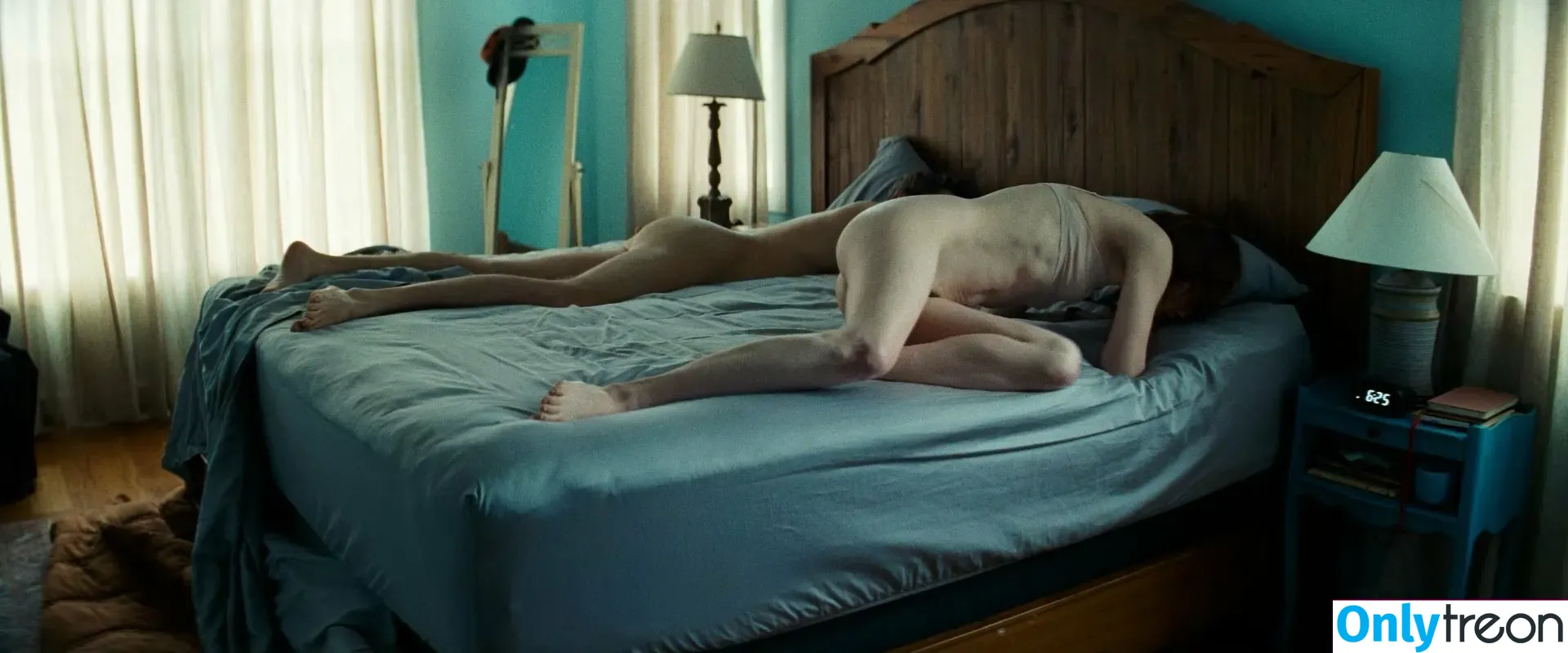 Emma Stone nude photo #2133 (Emma.Stone.XXX / Emma.StoneXXX / EmmaS1981 / emmastone / emmastonexxxpse)