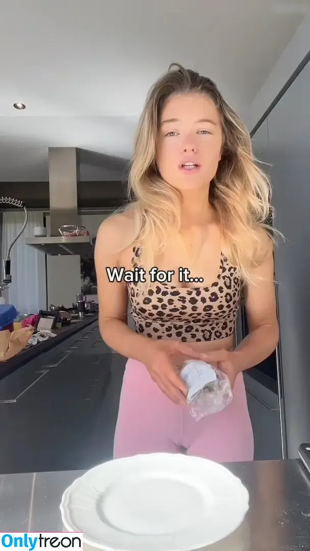 Emma Svenningson голая photo #0027 (emmasvenningson)