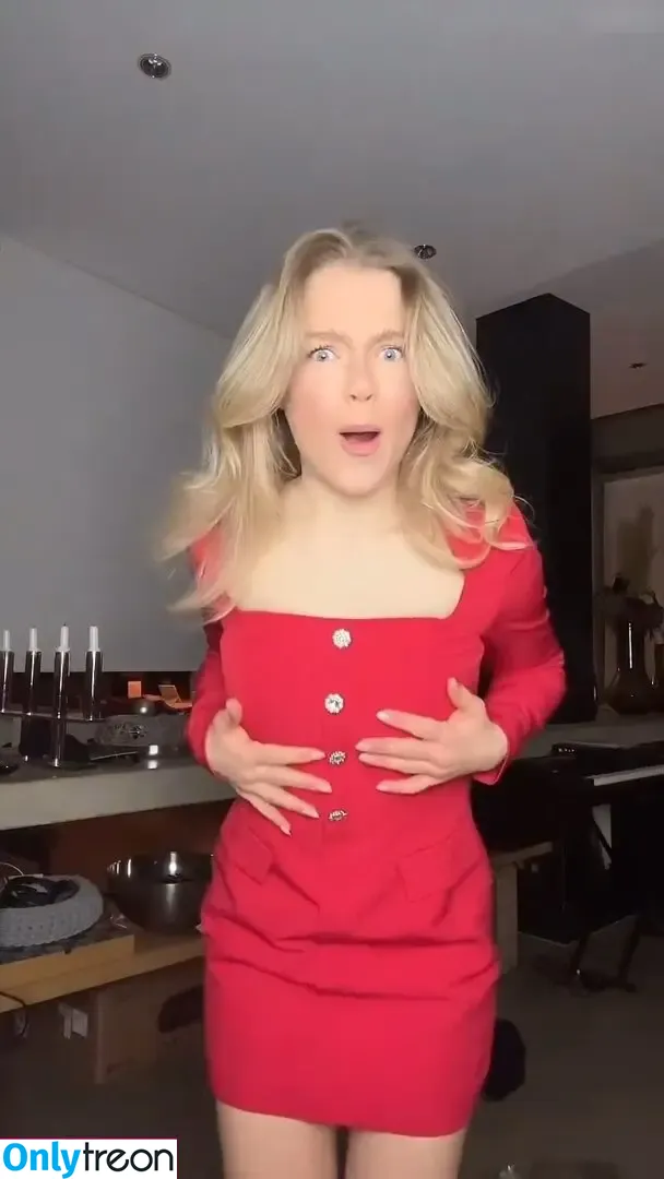 Emma Svenningson голая photo #0046 (emmasvenningson)