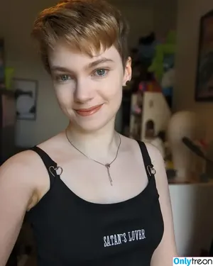 Emma Thorne / EmmaThorneVideos / emmainashes / emmathorne1 nude photo #0059