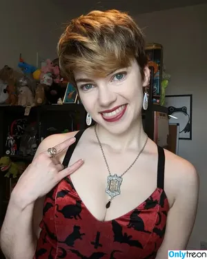 Emma Thorne / EmmaThorneVideos / emmainashes / emmathorne1 nude photo #0061