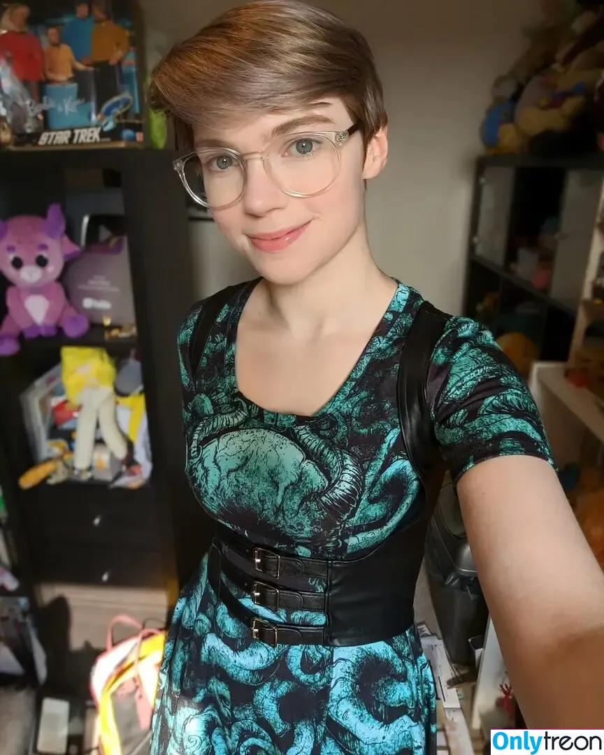 Emma Thorne nude photo #0057 (EmmaThorneVideos / emmainashes / emmathorne1)
