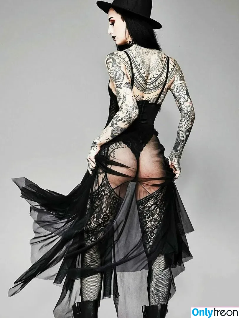 Emma Vauxdevil голая photo #0007 (vauxdevil)