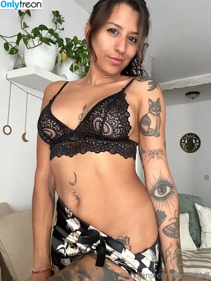 emmabff nude photo #0077 (emmabffff)