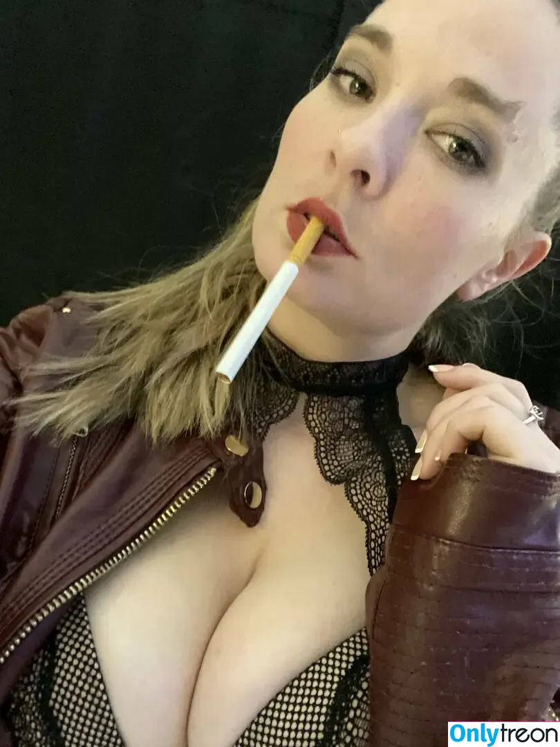emmacantquit nude photo #0016 (emmacantquit)