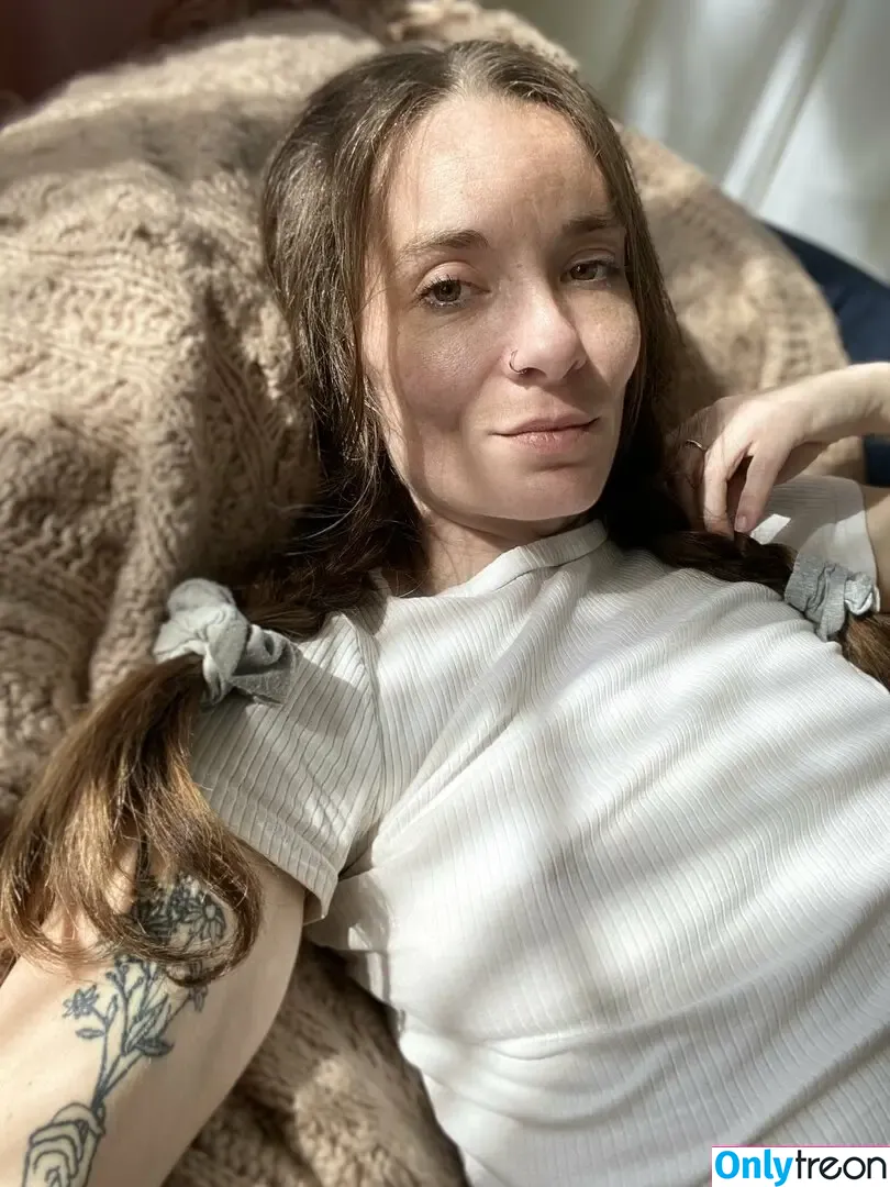 emmacantquit голая photo #0023 (emmacantquit)