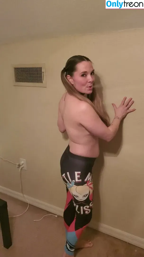 emmacantquit nude photo #0074 (emmacantquit)