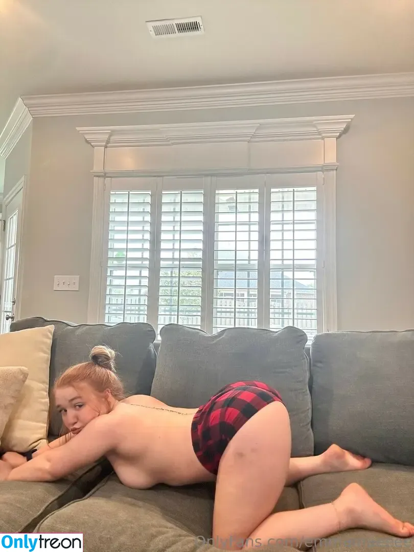 emmamaeeee nude photo #0045 (emmamaaee / emmamaeeeee)
