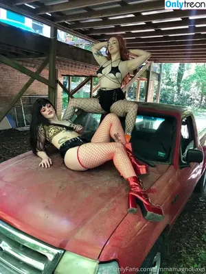 emmamagnoliaxo / theemmamag nude photo #0163