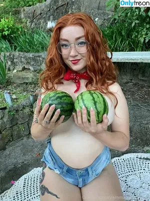 emmamagnoliaxo / theemmamag nude photo #0184