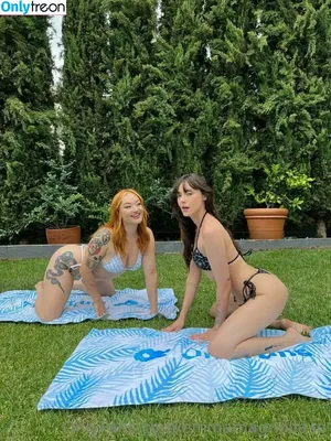 emmamagnoliaxo / theemmamag nude photo #0360