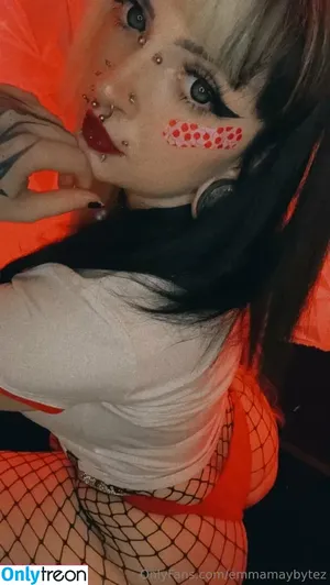 emmamaybytez / emmamaybyte nude photo #0019
