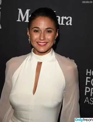 Emmanuelle Chriqui / Emmanuelle / echriqui nude photo #0899