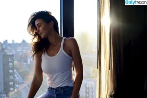 Emmanuelle Chriqui / Emmanuelle / echriqui nude photo #1004