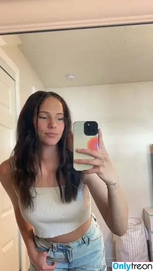 emmiejohnson / emmie_johnston nude photo #0077