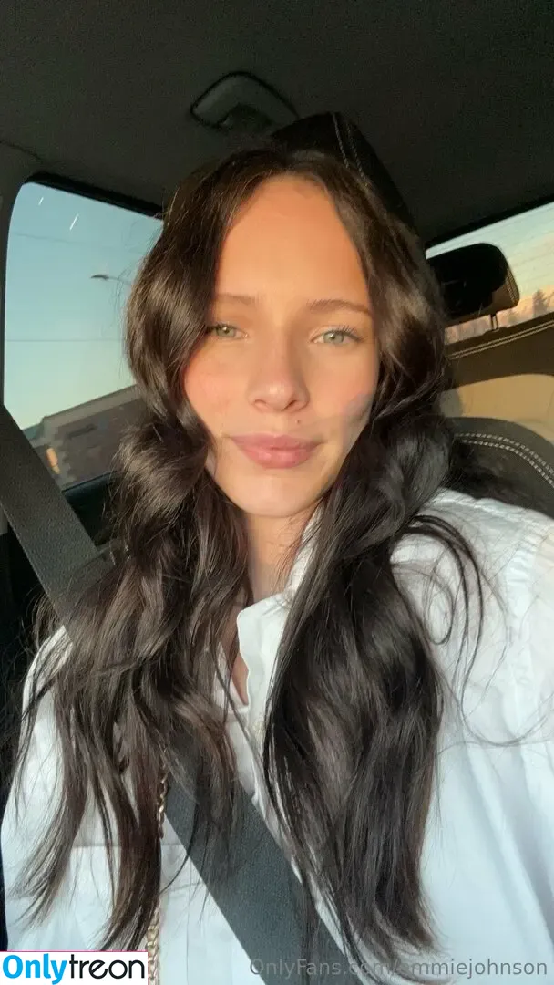 emmiejohnson голая photo #0058 (emmie_johnston)
