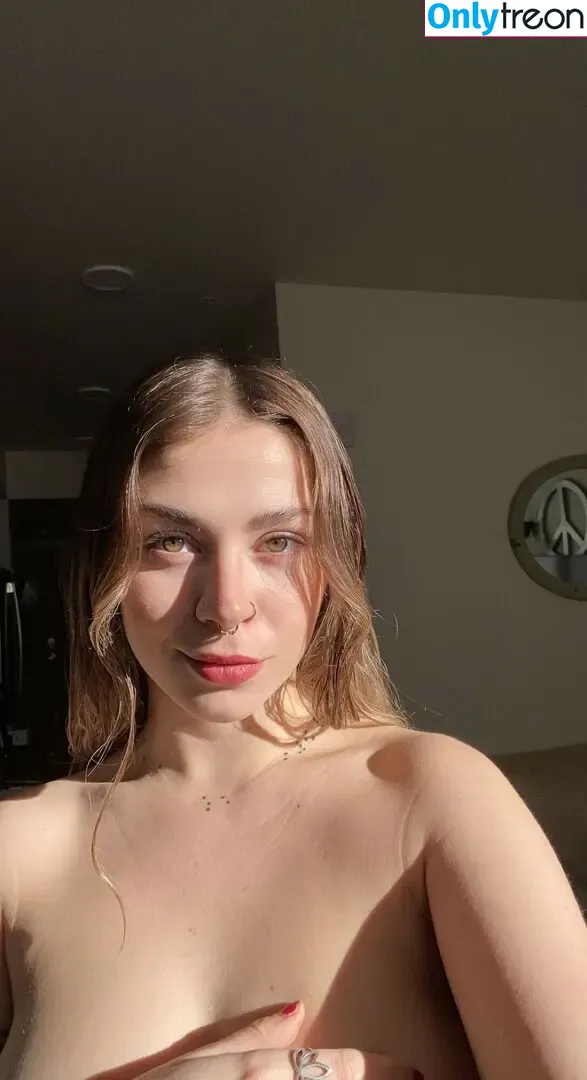 Emmily Mello nude photo #0051 (emmily_mell0)