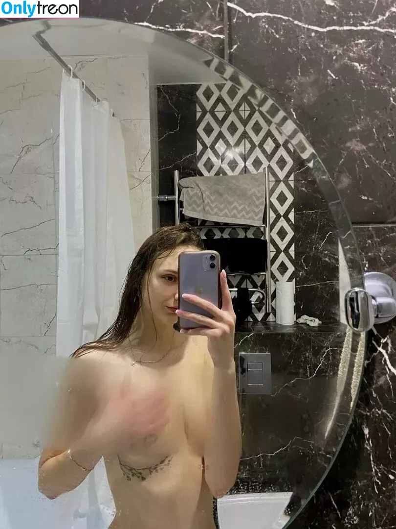 emmmas nude photo #0003 (emmmas)