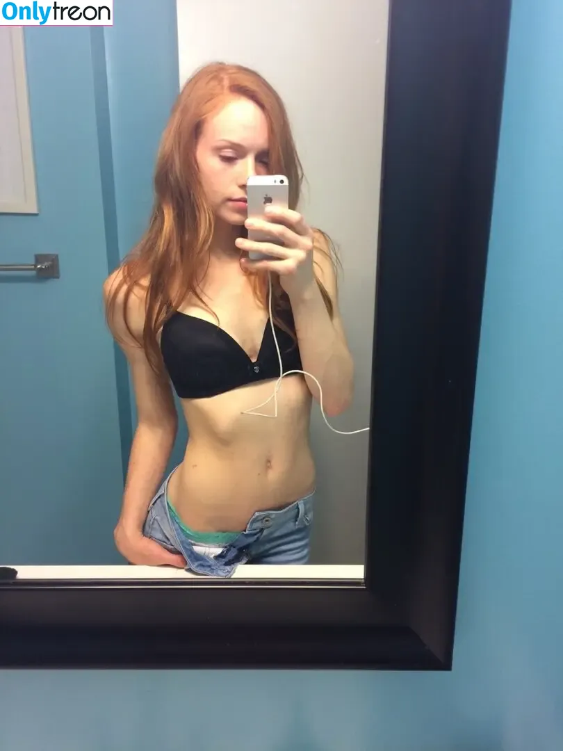 emmmxc nude photo #0006 (emmm_xoxx / emmmc_)