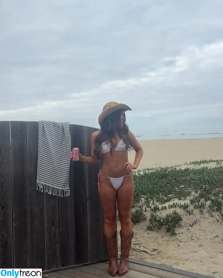 Emmy Bucher nude photo #0046 (emmybucher)