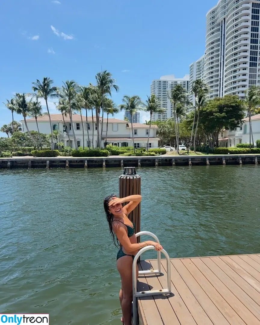 Emmy Bucher nude photo #0054 (emmybucher)