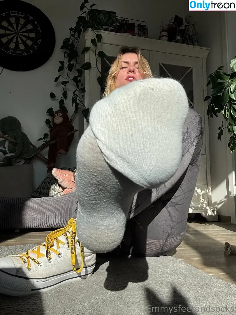 emmyfeetandsocks nude photo #0178 (theluckyguy_efs)