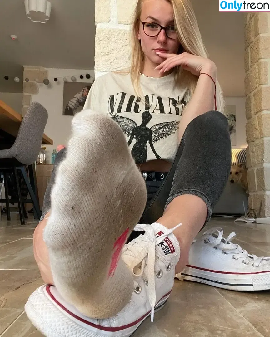 Emmysfeetandsocks nude photo #0051 (emmyfeetandsocks / emmysfeetandso1 / theluckyguy_efs)