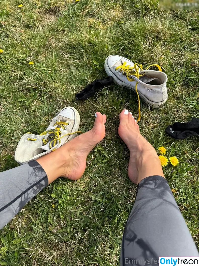 Emmysfeetandsocks nude photo #0762 (emmyfeetandsocks / emmysfeetandso1 / theluckyguy_efs)
