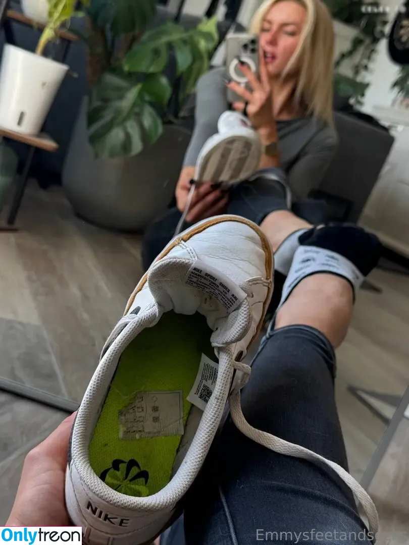 Emmysfeetandsocks голая photo #0784 (emmyfeetandsocks / emmysfeetandso1 / theluckyguy_efs)