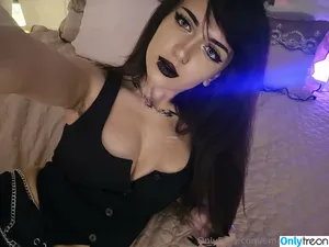 Emostonergorl / Obvious_Confusion699 / emo.stoner.gorl / smolstarcaster nude photo #0969