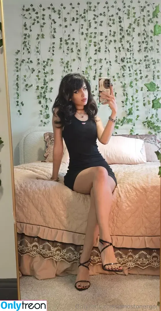 Emostonergorl nude photo #0962 (Obvious_Confusion699 / emo.stoner.gorl / smolstarcaster)