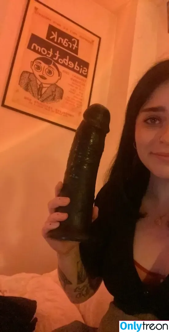 emowag420 nude photo #0017 (arianalgrande)