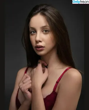 Emuna Zuzut / emunazuzut nude photo #0019